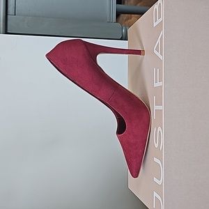 Giselle Classic Pump